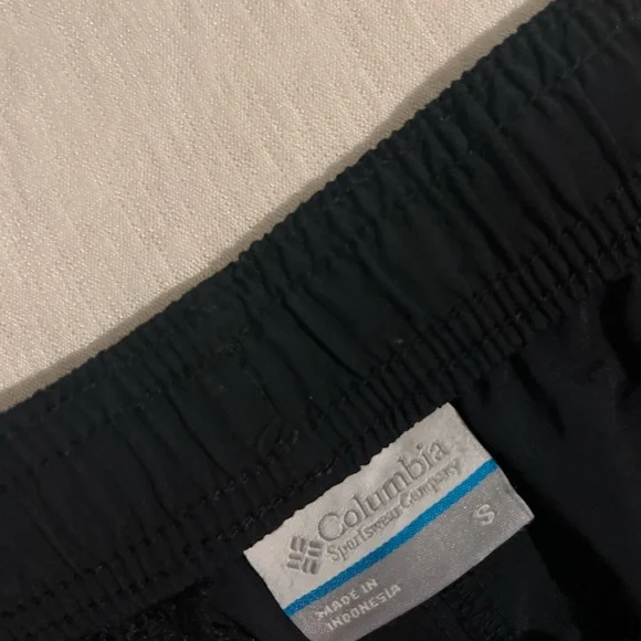 Columbia shorts with pockets - Picture 3 of 3